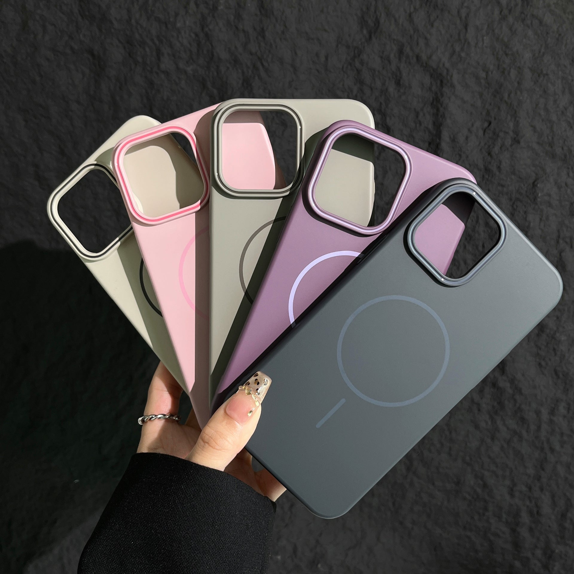 Applicable to iPhone16promax soft magnetic mobile phone case, advanced texture 16E Apple 15 hard PC protective case