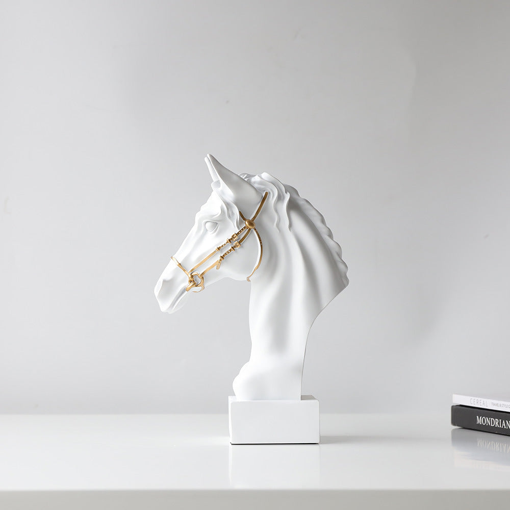 Matou ornament light luxury high-end living room ornament home jewelry creative entrance office wine cabinet light luxury decoration