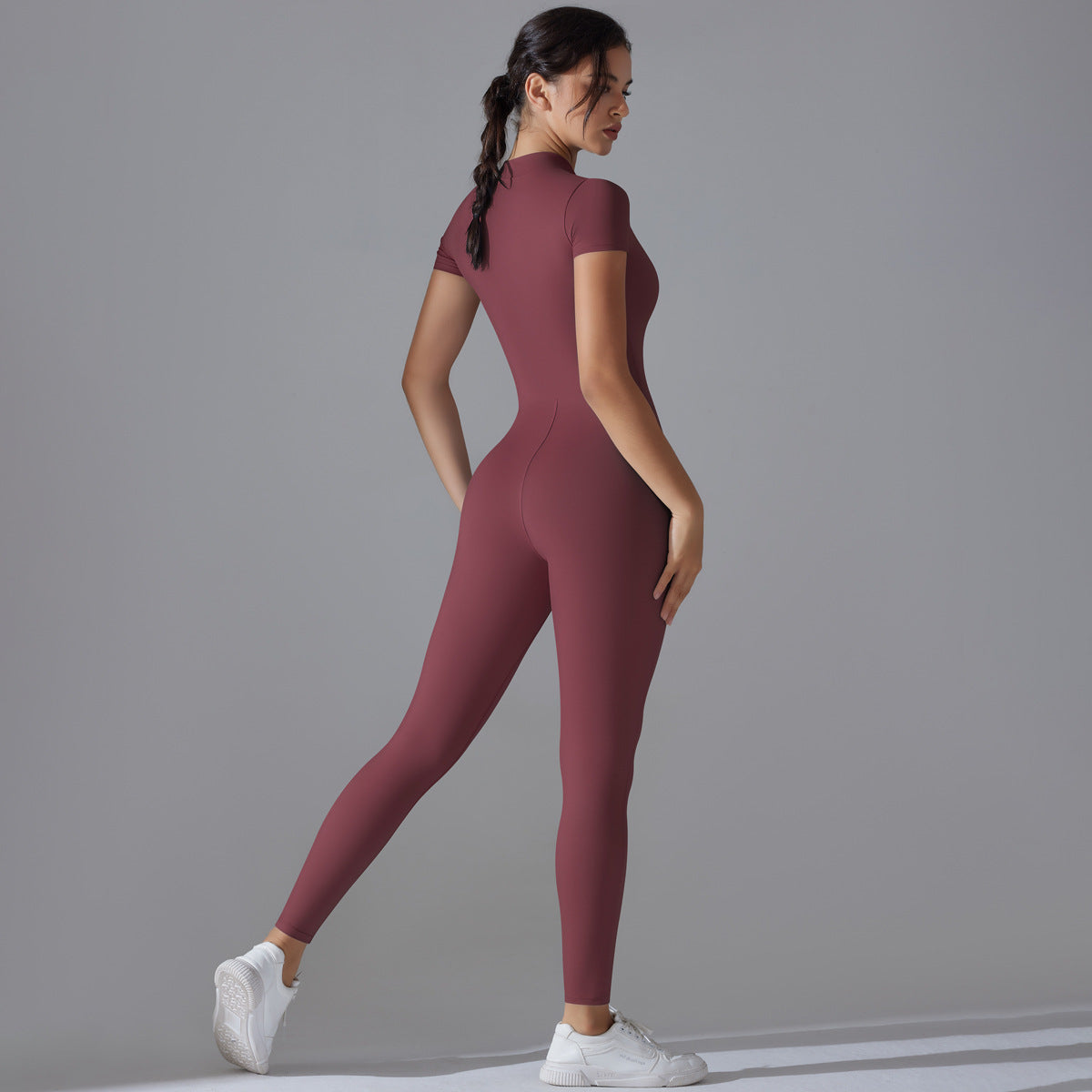European and American nude zipper short-sleeved yoga clothes onesie quick-drying breathable outdoor sports tight onesie fitness clothes